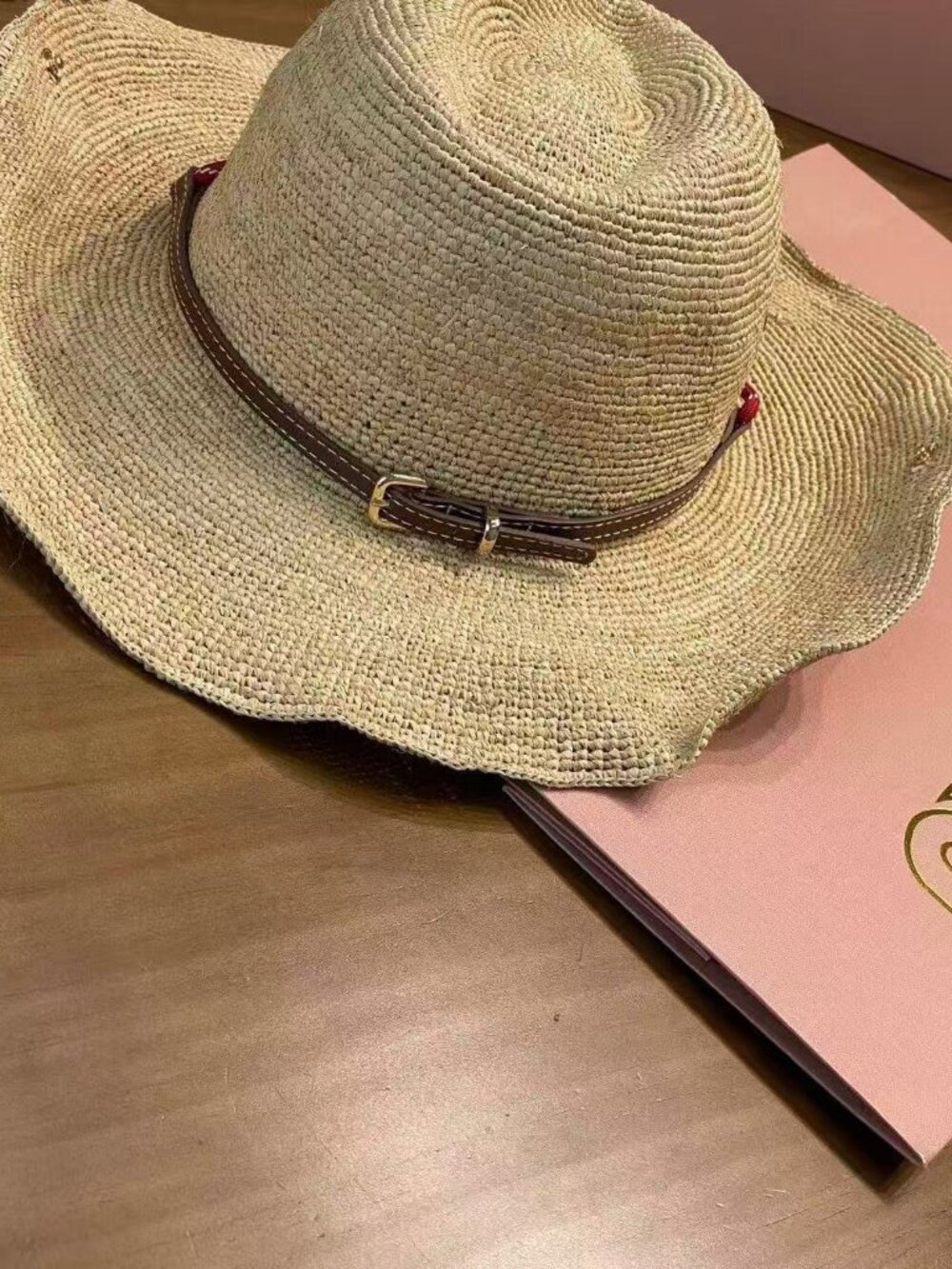 Miu Miu Wavy Edge Oversized Brim Raffia Cowboy Hat Vintage Red Striped Rope Band - Picture 6 of 6